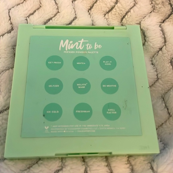Colourpop - Mint To Be eyeshadow palette - Picture 2 of 3